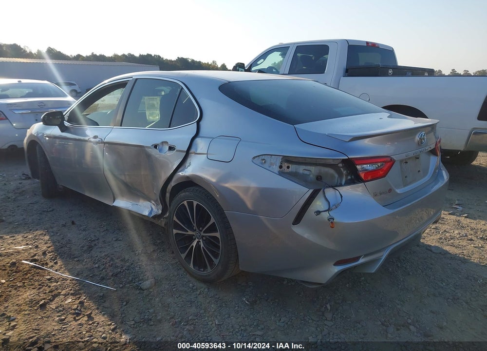 2018 TOYOTA CAMRY SE VIN: 4T1B11HK5JU028254