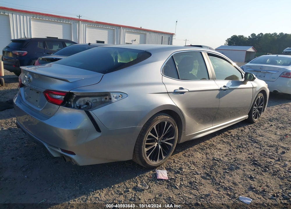 2018 TOYOTA CAMRY SE VIN: 4T1B11HK5JU028254