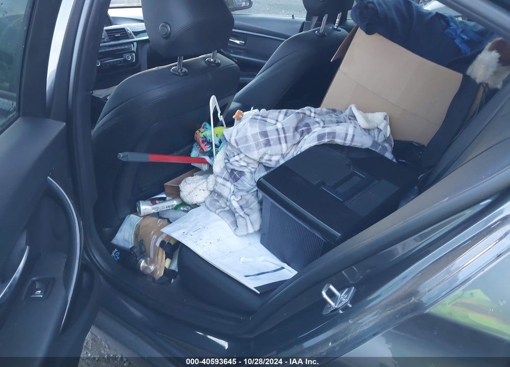 2018 BMW 320I VIN: WBA8E1G59JNU90127