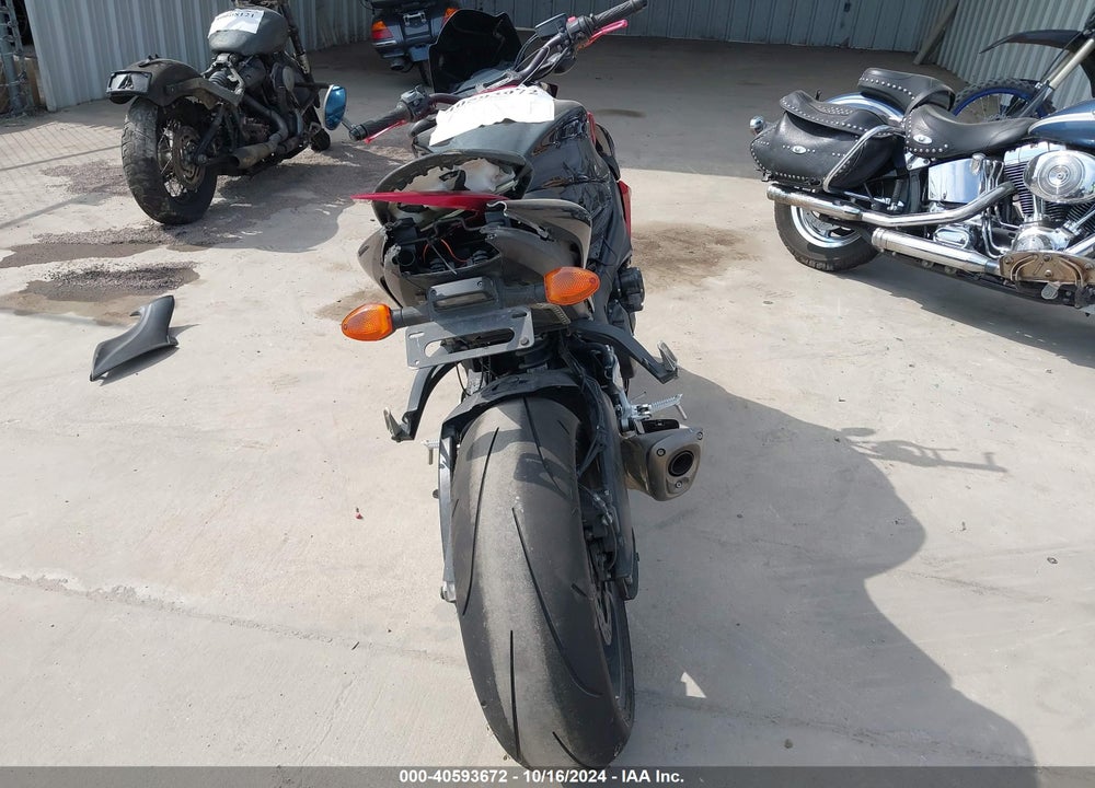 2016 SUZUKI GSX-S1000A VIN: JS1GT7AA1G2100249
