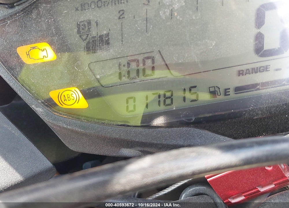 2016 SUZUKI GSX-S1000A VIN: JS1GT7AA1G2100249