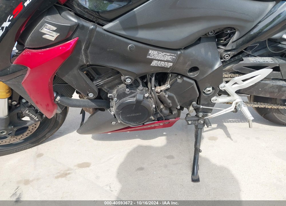2016 SUZUKI GSX-S1000A VIN: JS1GT7AA1G2100249