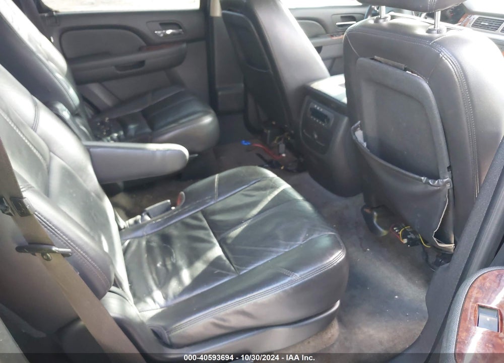 2010 CHEVROLET TAHOE LT VIN: 1GNMCBE33AR231633