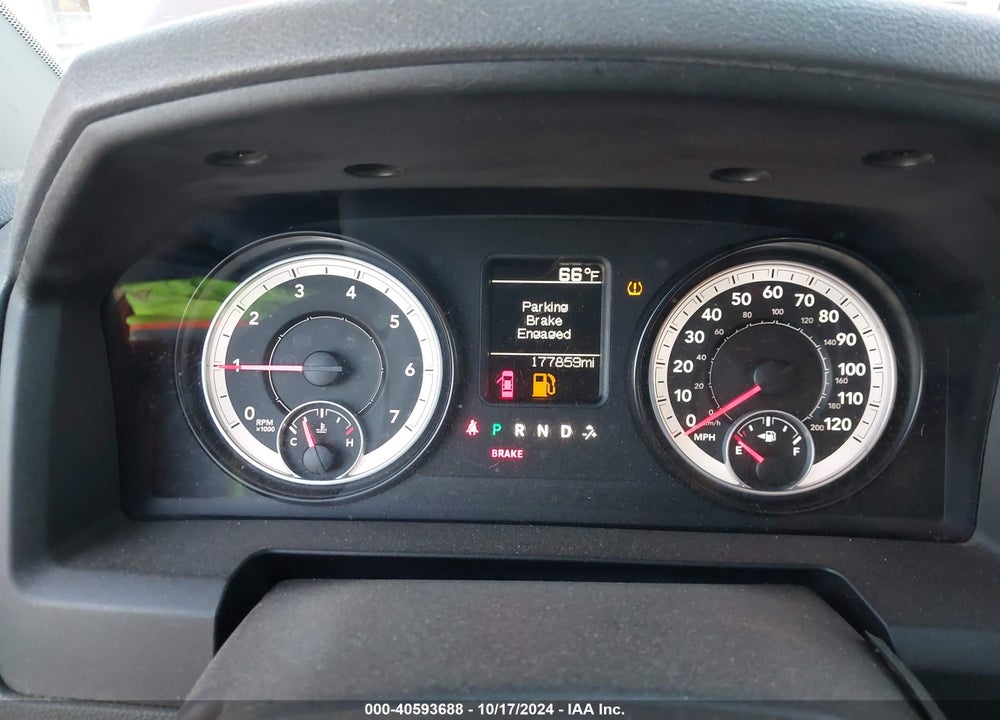 2014 RAM 1500 TRADESMAN VIN: 3C6JR7AT4EG139165