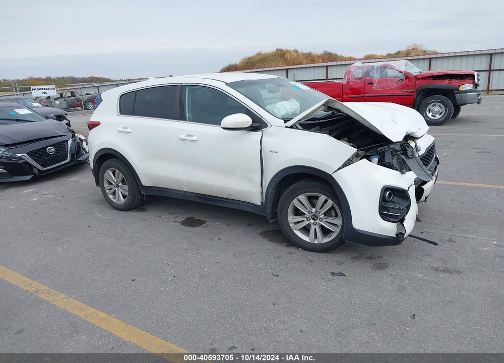 2018 KIA SPORTAGE LX VIN: KNDPMCAC7J7426614