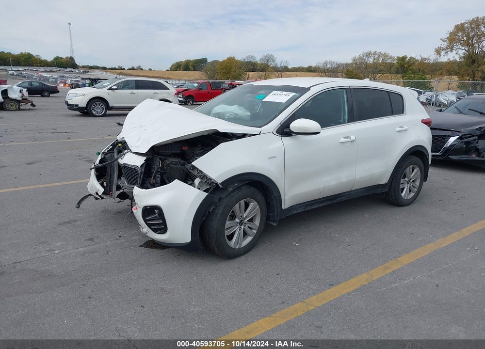 2018 KIA SPORTAGE LX VIN: KNDPMCAC7J7426614