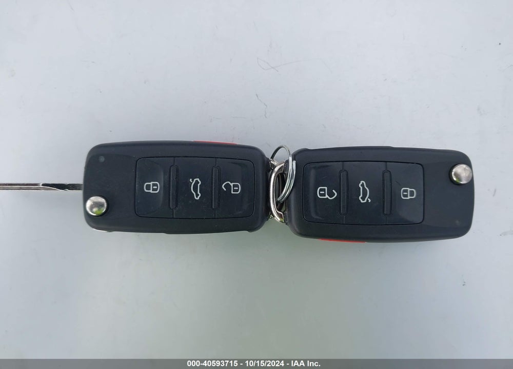 2017 VOLKSWAGEN BEETLE 1.8T SE/1.8T SEL VIN: 3VWJ17AT6HM631487