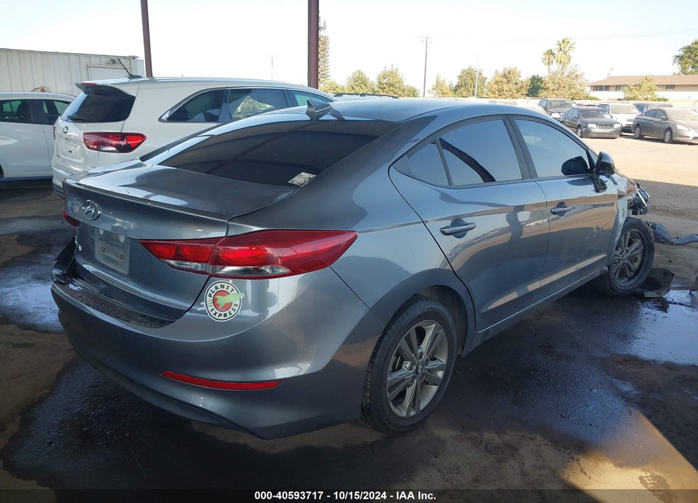 2018 HYUNDAI ELANTRA SEL VIN: 5NPD84LF9JH343251