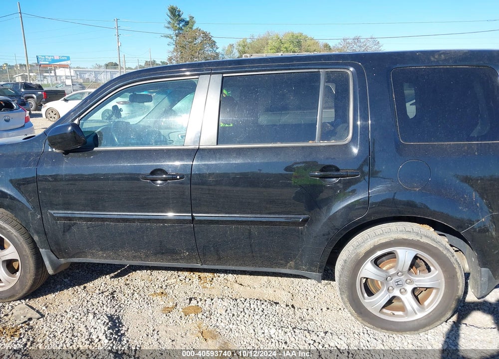 2015 HONDA PILOT EX-L VIN: 5FNYF4H57FB044628
