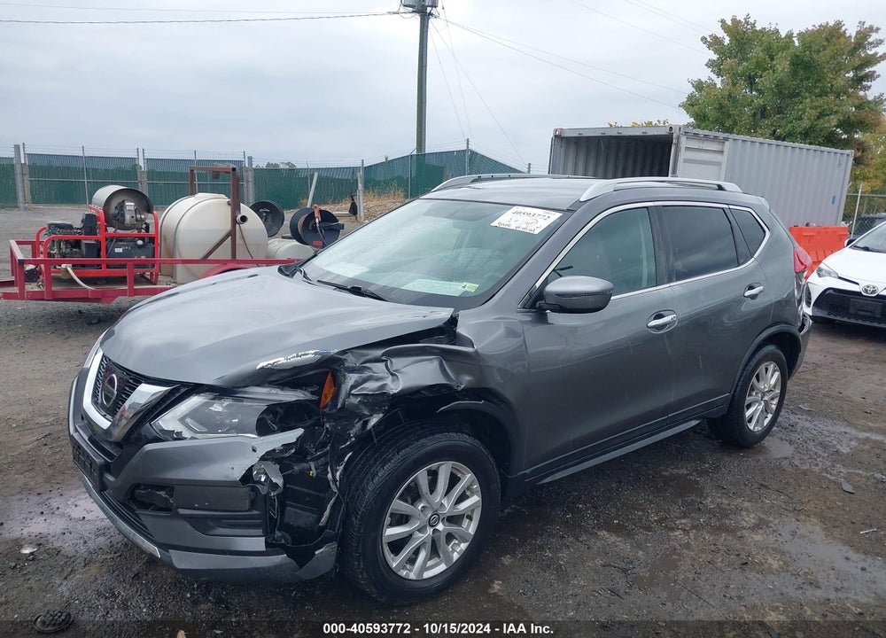 2017 NISSAN ROGUE SV VIN: KNMAT2MV0HP611825
