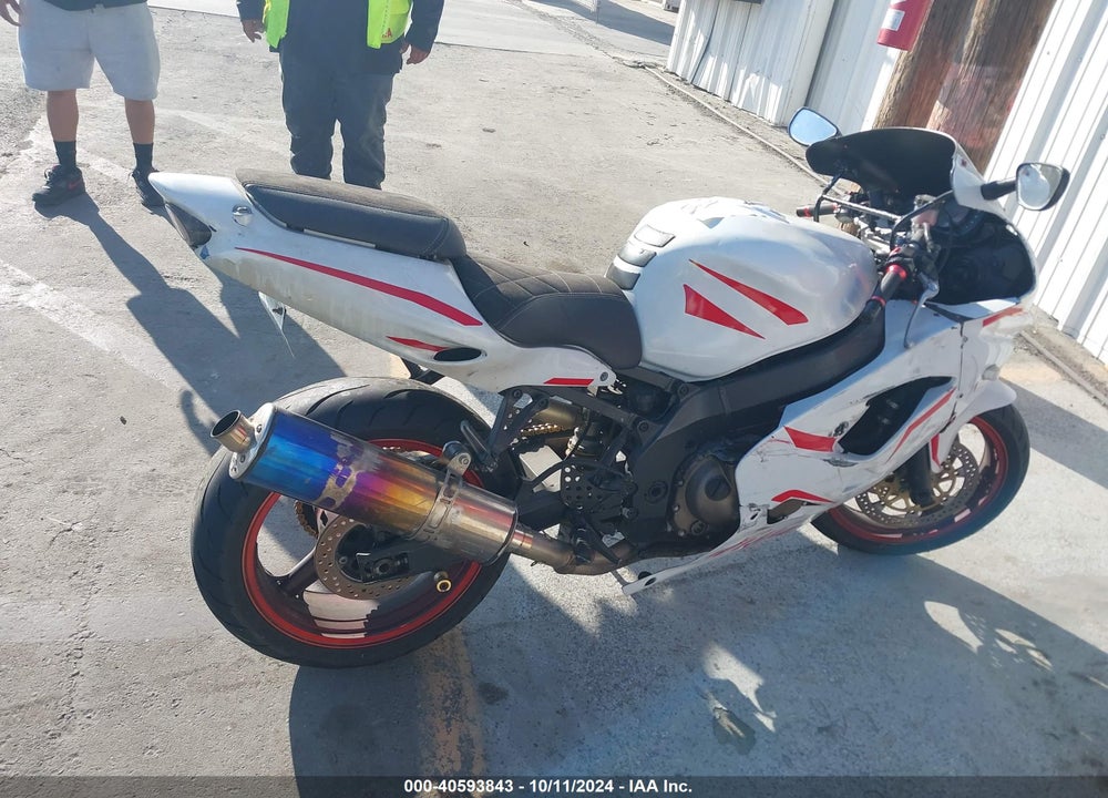 2000 KAWASAKI ZX900 E VIN: JKAZX2E13YA009369