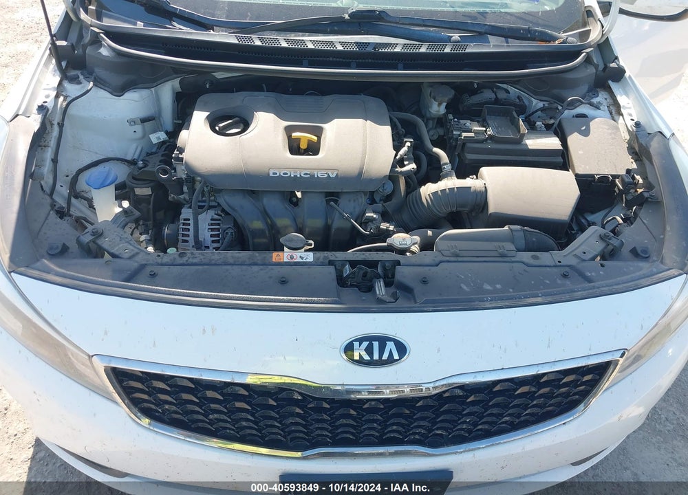 2017 KIA FORTE VIN: 3KPFL4A70HE077197