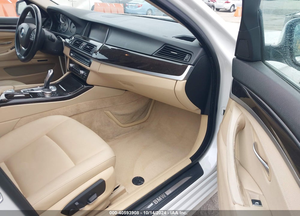 2015 BMW 528I VIN: WBA5A5C56FD517003