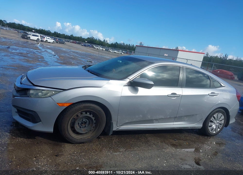 2018 HONDA CIVIC LX VIN: 19XFC2F55JE003713