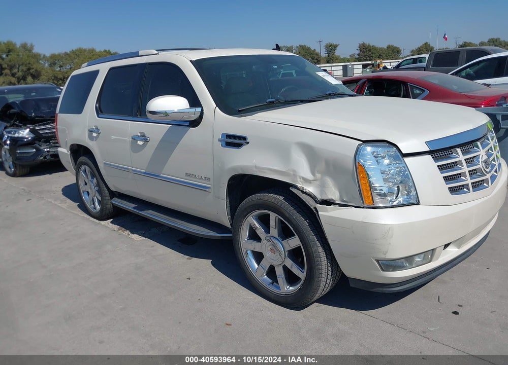 2011 CADILLAC ESCALADE LUXURY VIN: 1GYS3BEF5BR346899