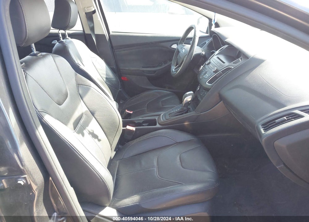 2015 FORD FOCUS SE VIN: 1FADP3K21FL340784