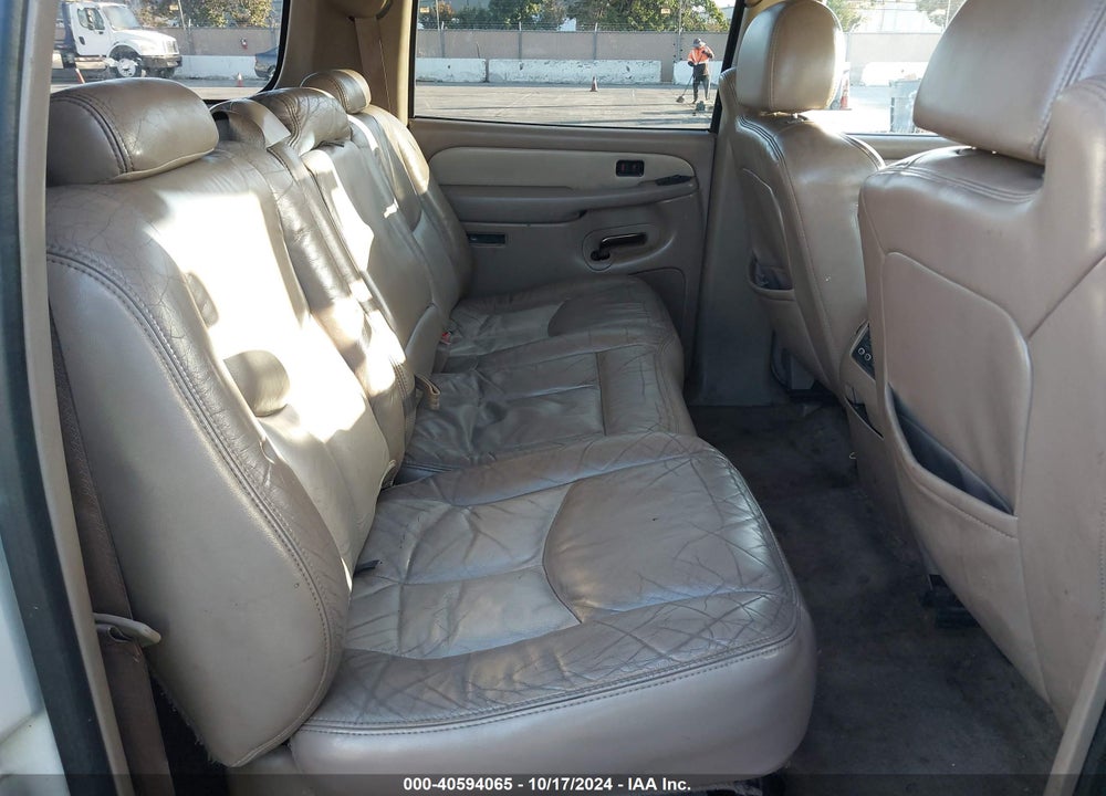 2004 GMC YUKON XL 1500 DENALI VIN: 1GKFK66U54J152636