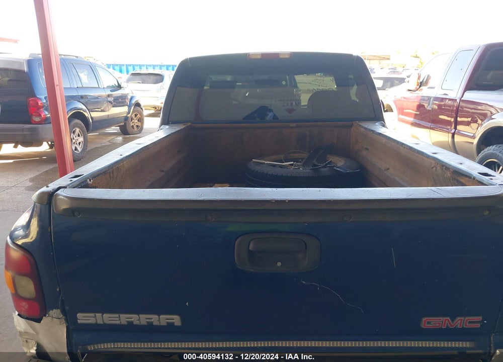 2002 GMC SIERRA 1500 SL VIN: 1GTEC14W52Z294933