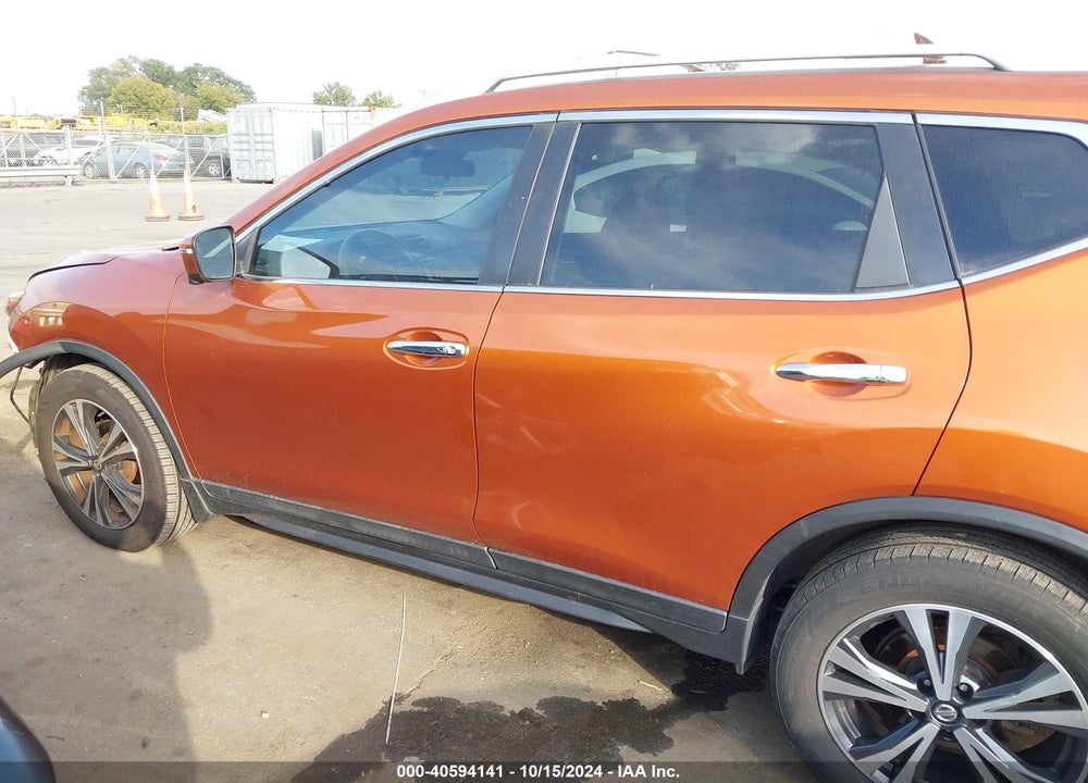 2019 NISSAN ROGUE SV VIN: 5N1AT2MT3KC703469