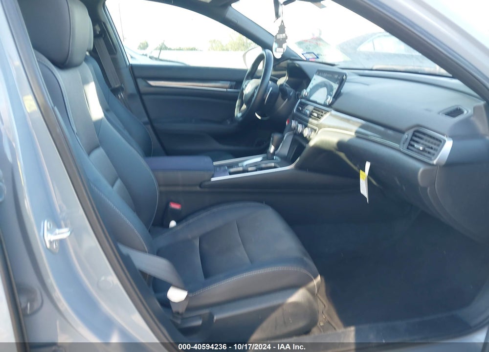 2022 HONDA ACCORD SPORT VIN: 1HGCV1F39NA093657