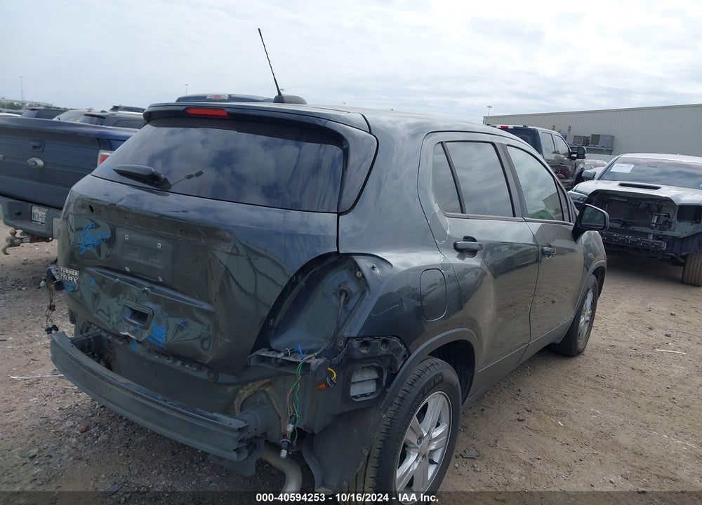 2020 CHEVROLET TRAX FWD LS VIN: 3GNCJKSB6LL109405