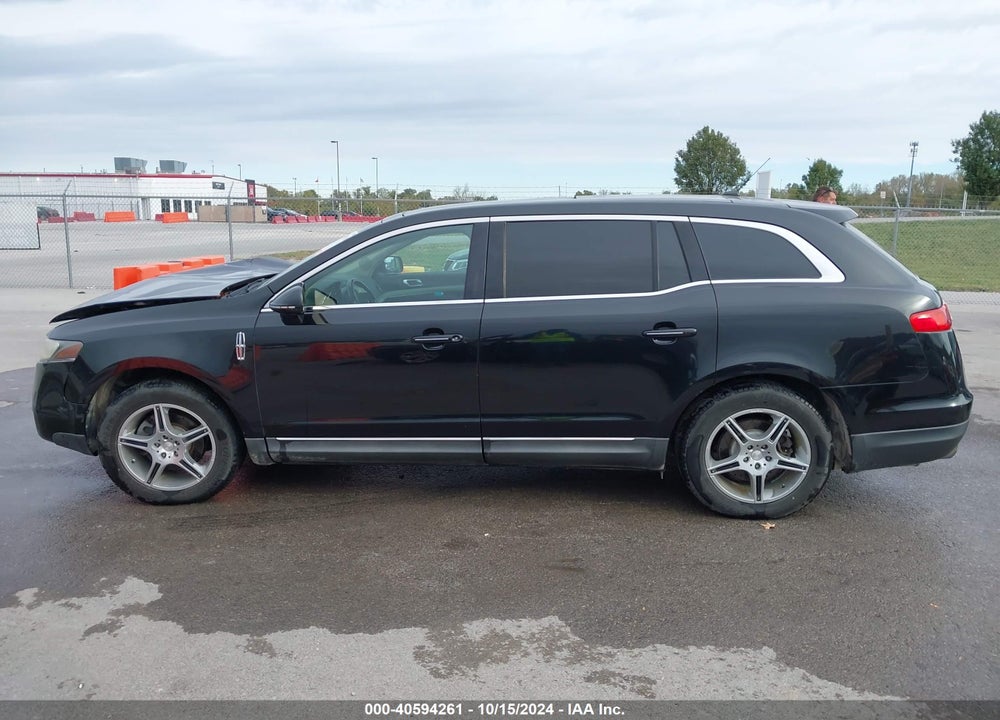2010 LINCOLN MKT ECOBOOST VIN: 2LMHJ5AT9ABJ17842