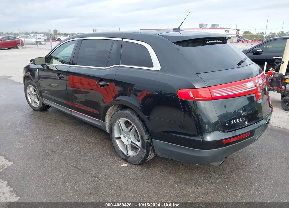2010 LINCOLN MKT ECOBOOST VIN: 2LMHJ5AT9ABJ17842