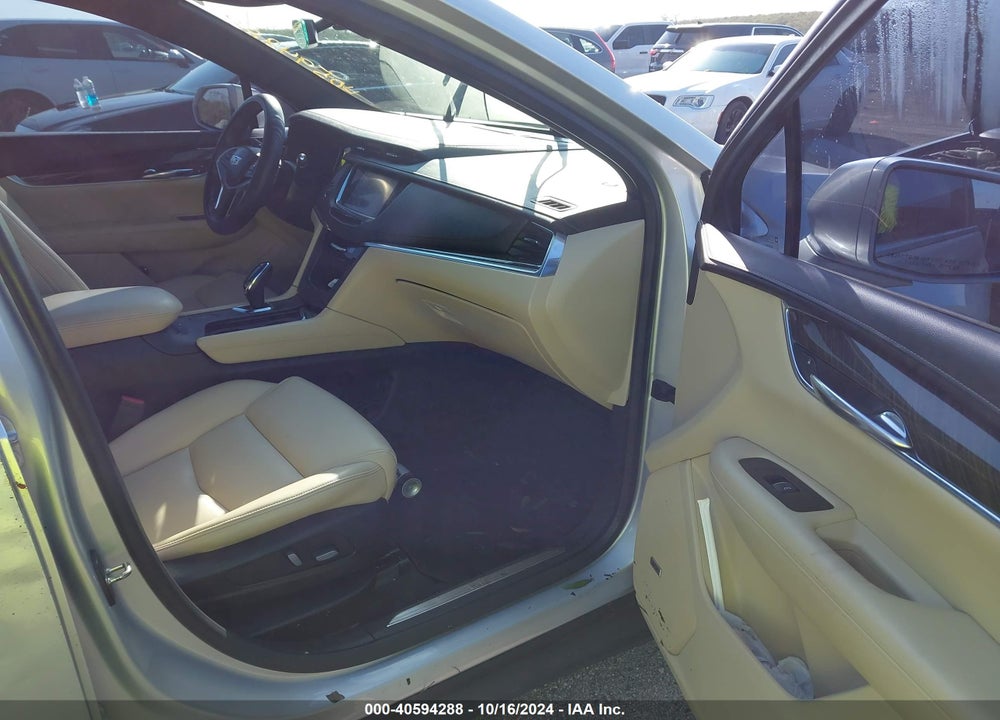2017 CADILLAC XT5 STANDARD VIN: 1GYKNARS4HZ140607