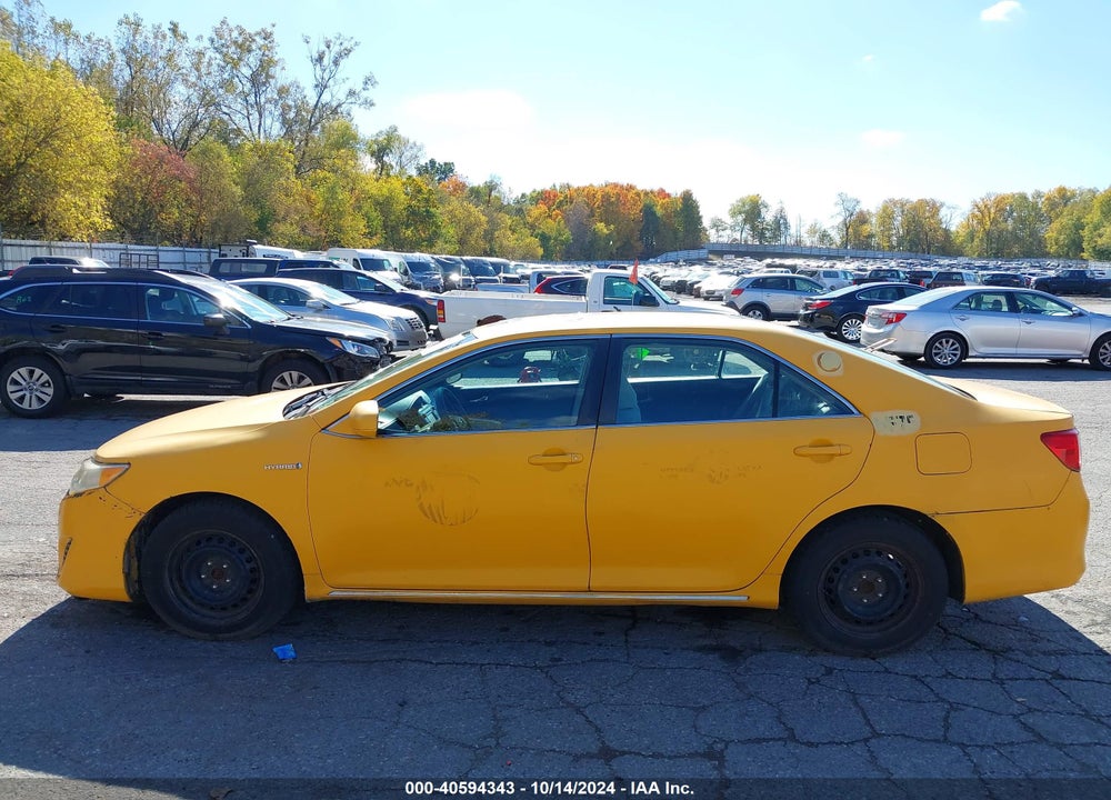 2013 TOYOTA CAMRY HYBRID LE VIN: 4T1BD1FK7DU073100