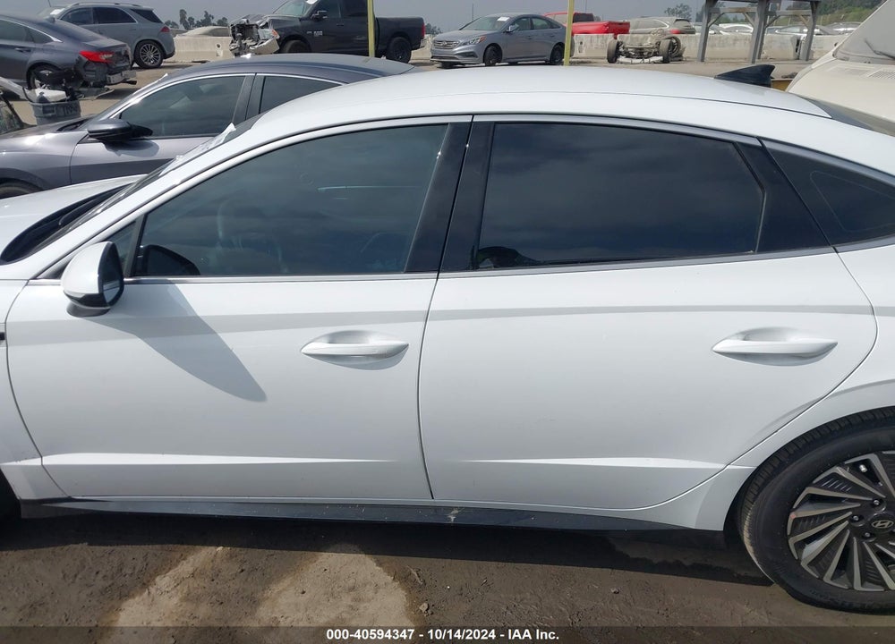 2024 HYUNDAI SONATA HYBRID SEL VIN: KMHL34JJ8RA090178
