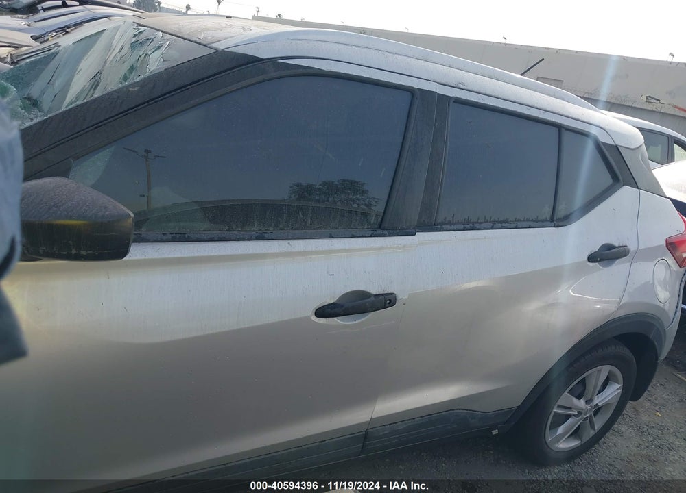2019 NISSAN KICKS S VIN: 3N1CP5CU8KL540824
