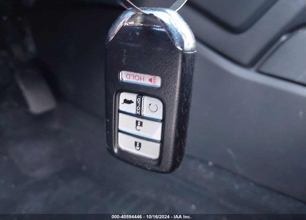 2017 HONDA CR-V TOURING VIN: 2HKRW1H95HH512561