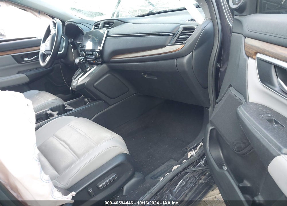 2017 HONDA CR-V TOURING VIN: 2HKRW1H95HH512561