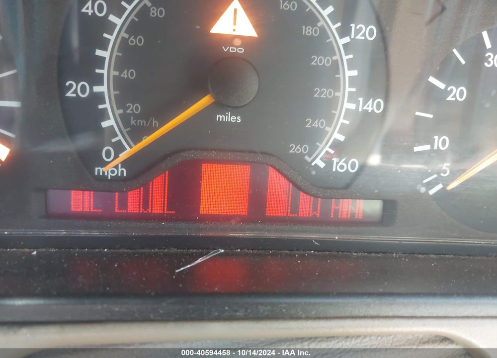 1998 MERCEDES-BENZ E 320 VIN: WDBJF65F9WA608197