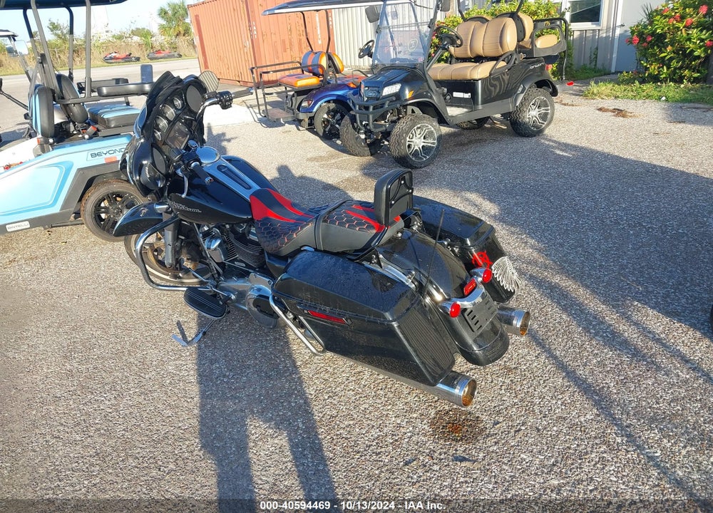 2017 HARLEY-DAVIDSON FLHXS STREET GLIDE SPECIAL VIN: 1HD1KRC16HB659965