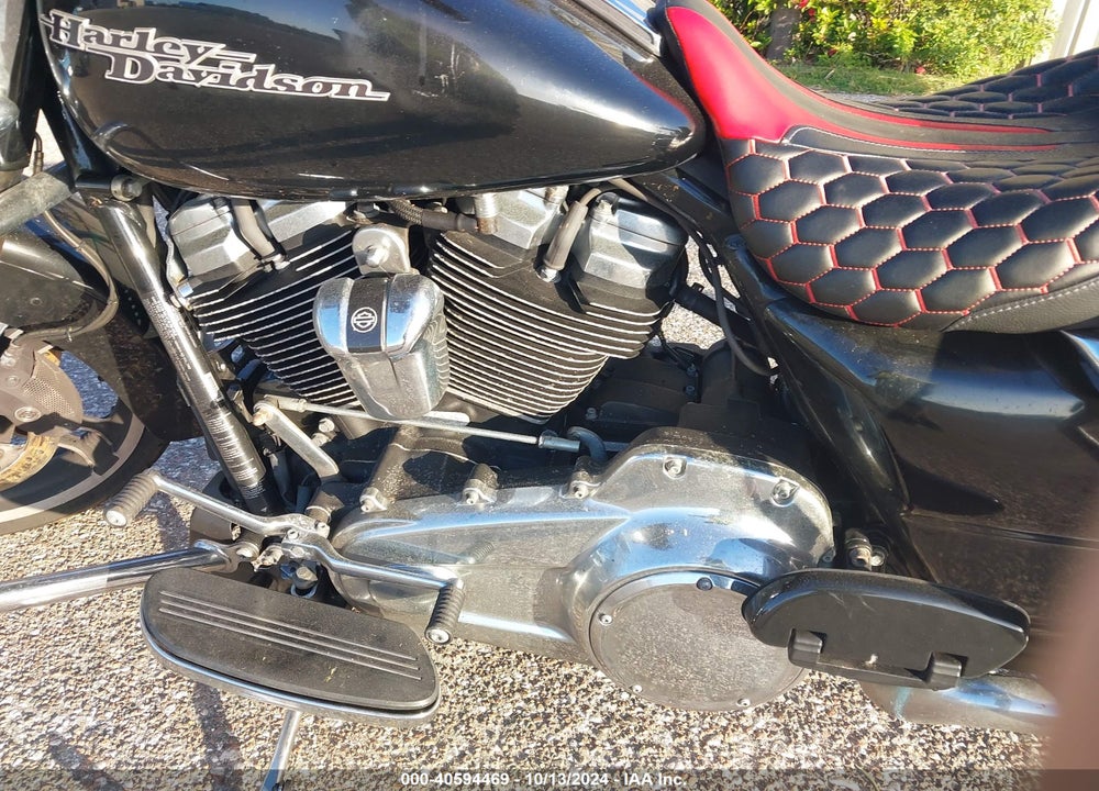 2017 HARLEY-DAVIDSON FLHXS STREET GLIDE SPECIAL VIN: 1HD1KRC16HB659965