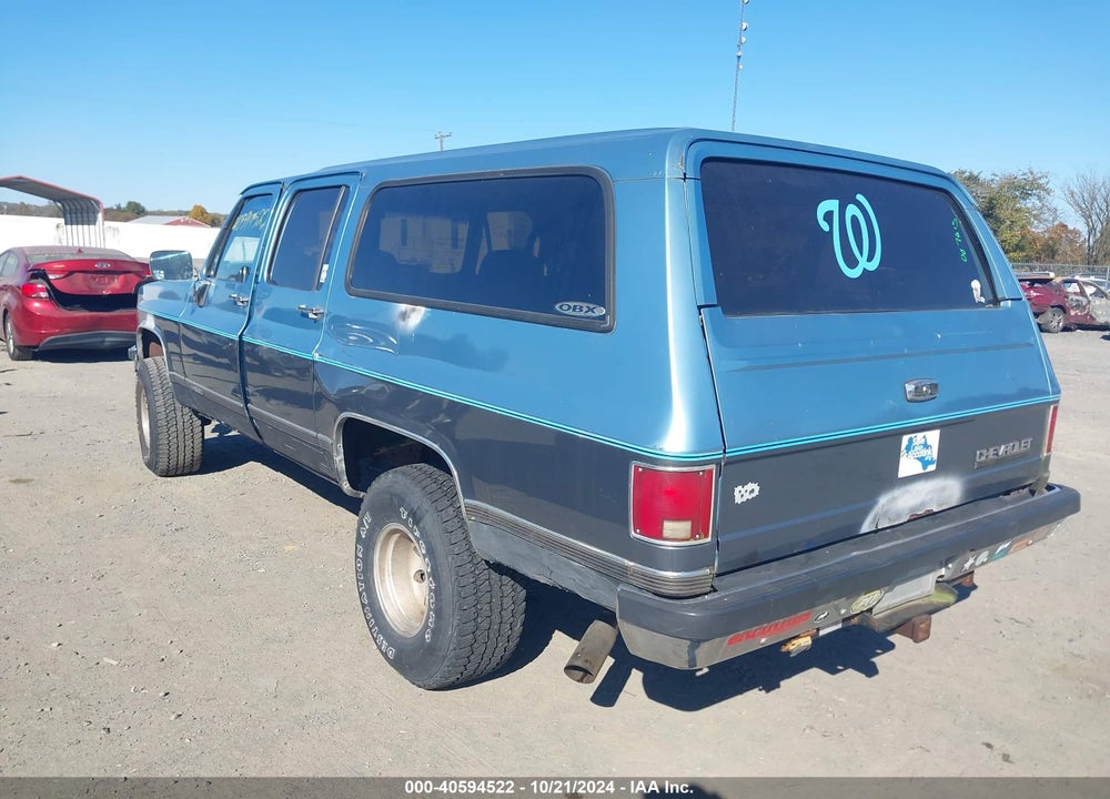 1989 CHEVROLET SUBURBAN V1500 VIN: 1GNEV16KXKF130946