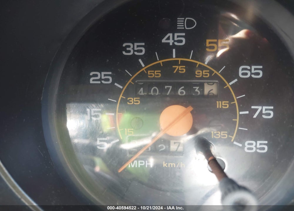 1989 CHEVROLET SUBURBAN V1500 VIN: 1GNEV16KXKF130946