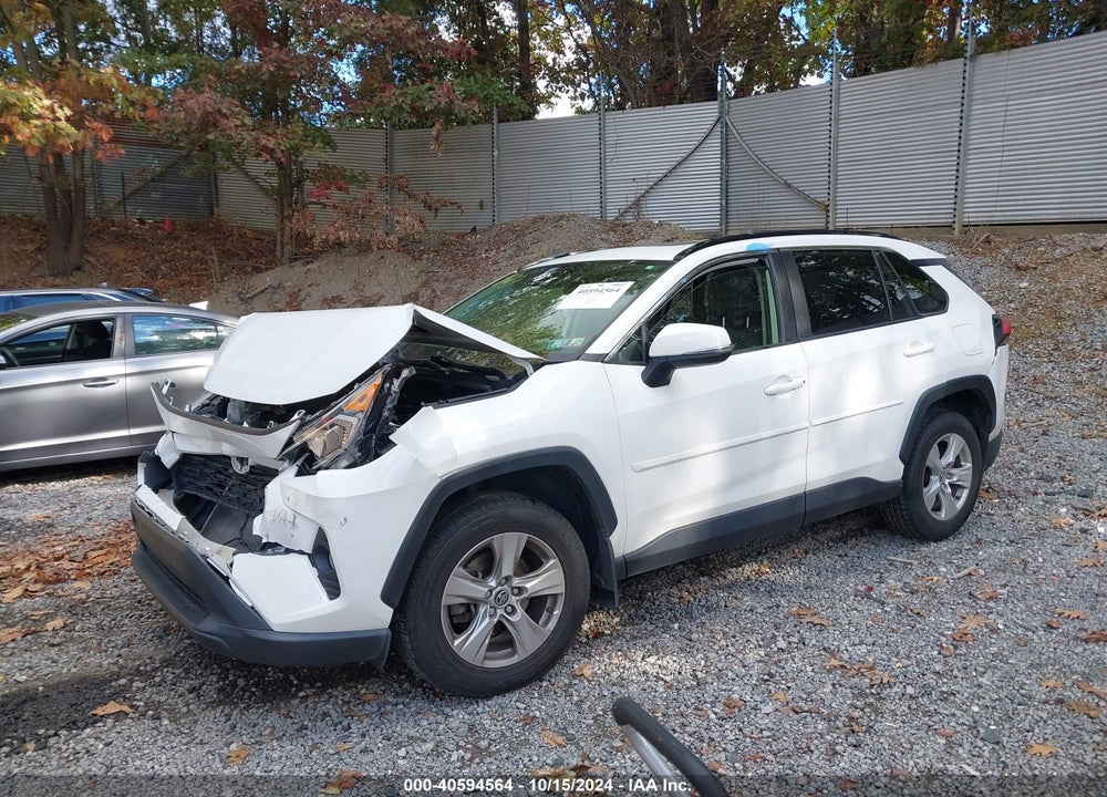 2019 TOYOTA RAV4 XLE VIN: JTMP1RFV2KD008423