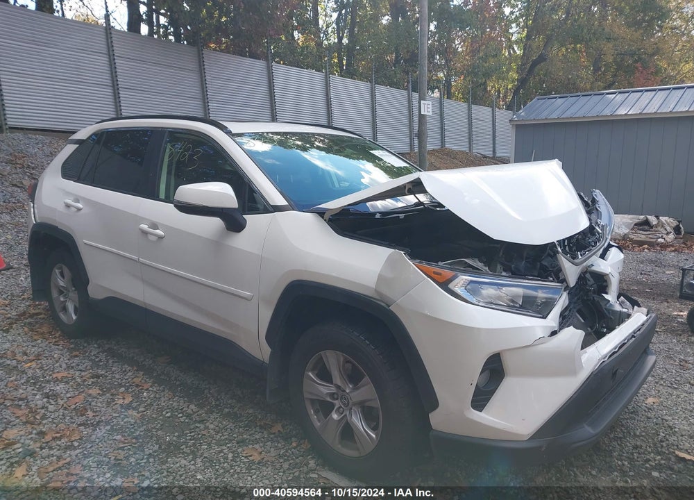 2019 TOYOTA RAV4 XLE VIN: JTMP1RFV2KD008423