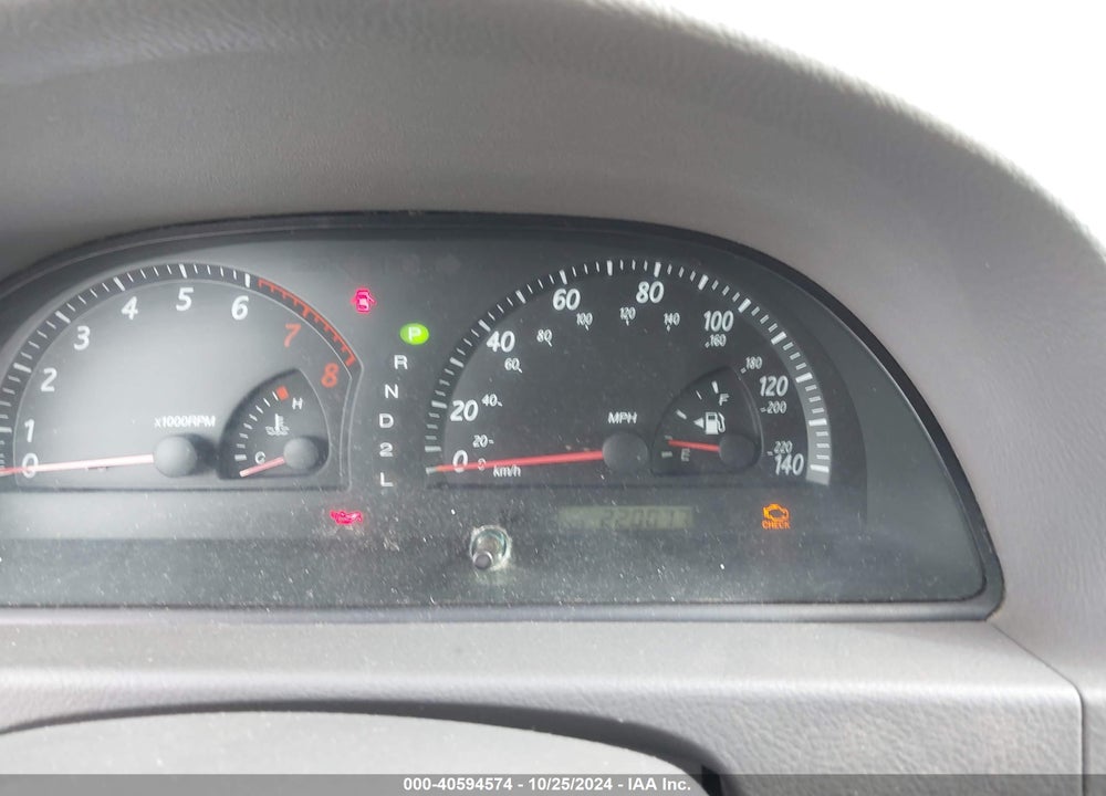 2003 TOYOTA CAMRY XLE VIN: JTDBE30K130182566