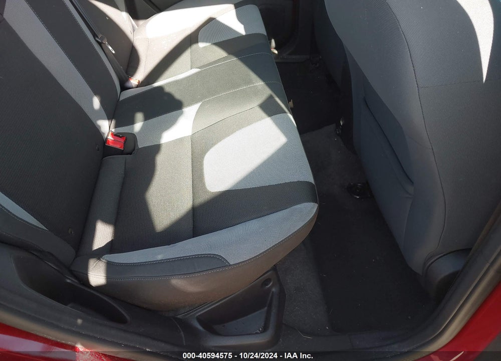 2012 FORD FOCUS SE VIN: 1FAHP3F21CL104322