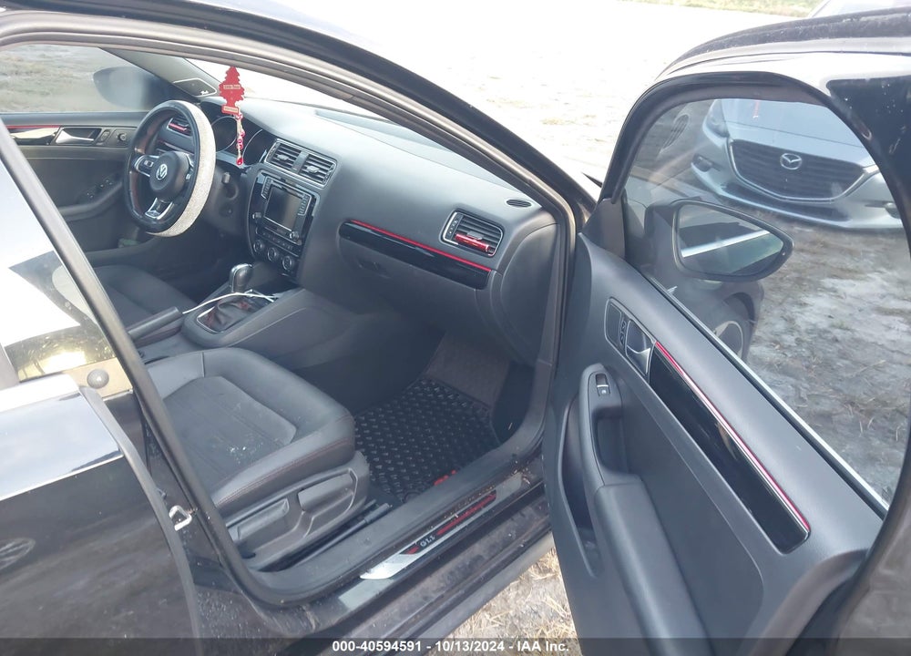 2017 VOLKSWAGEN JETTA GLI VIN: 3VW4T7AJ2HM215247