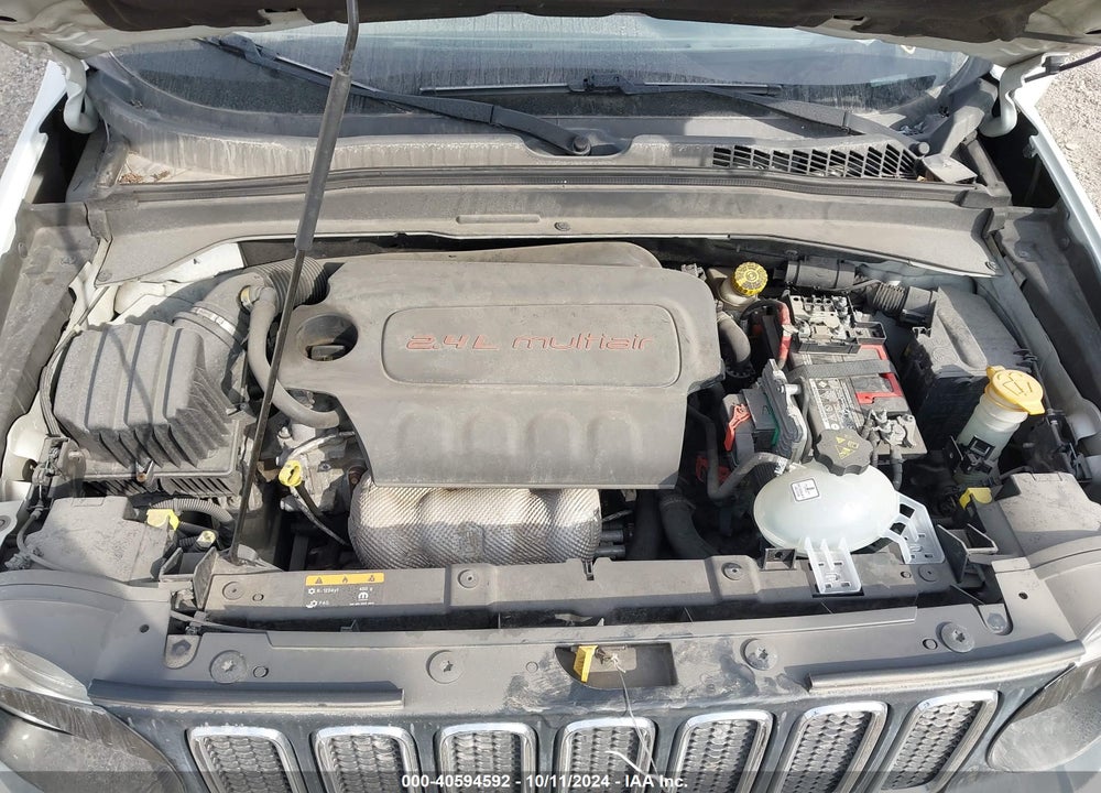 2015 JEEP RENEGADE LATITUDE VIN: ZACCJBBT6FPC27287