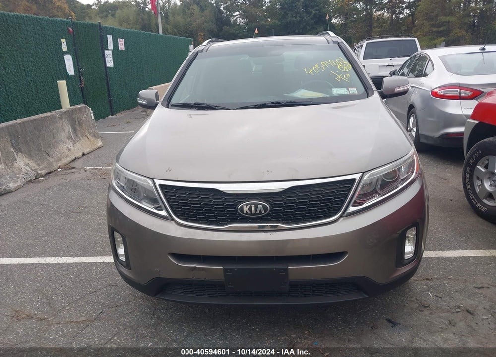 2015 KIA SORENTO EX V6 VIN: 5XYKUDA74FG617727