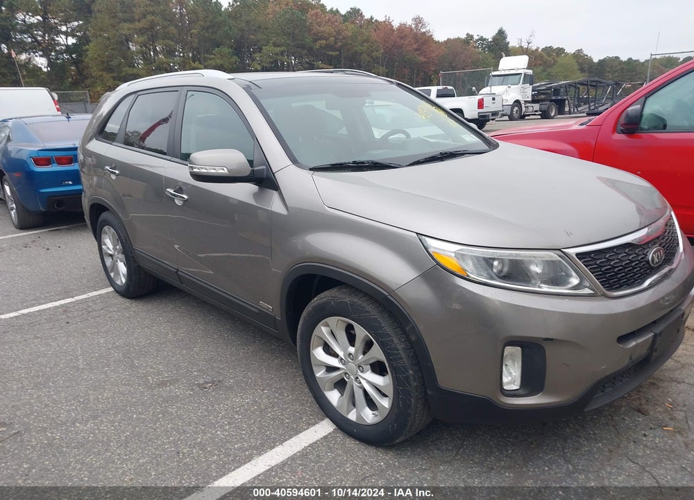 2015 KIA SORENTO EX V6 VIN: 5XYKUDA74FG617727