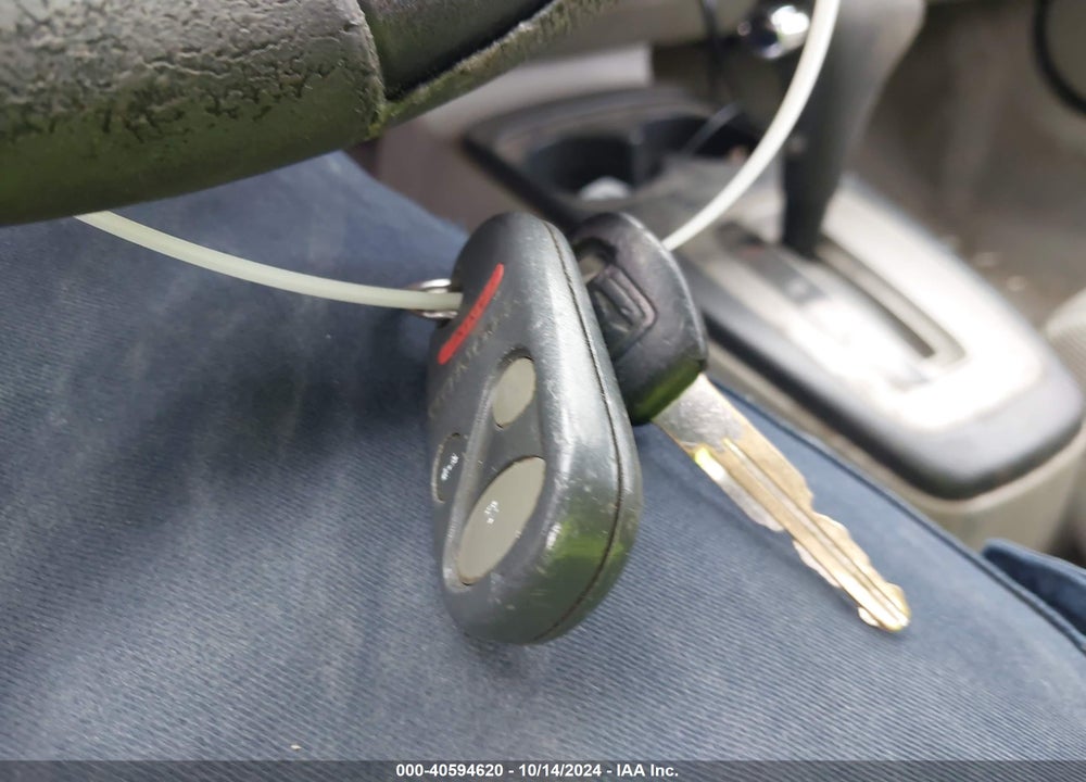 2006 HONDA INSIGHT CVT VIN: JHMZE14766S000733