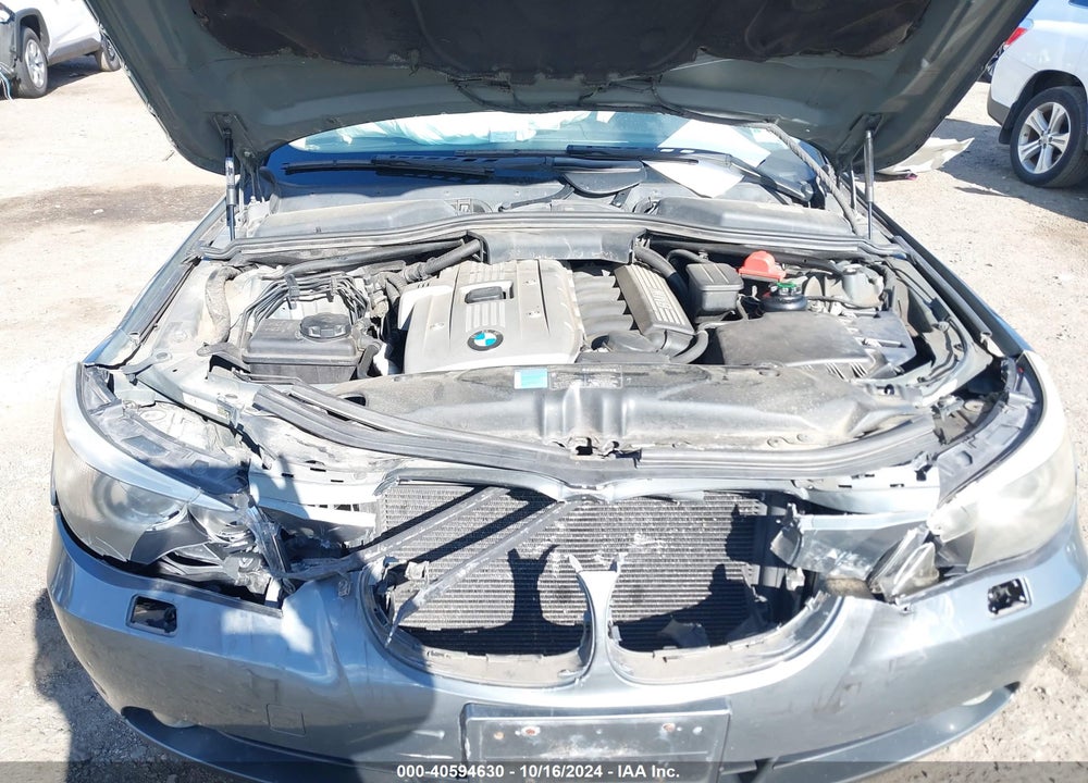 2007 BMW 525XI VIN: WBANF33567CW70428