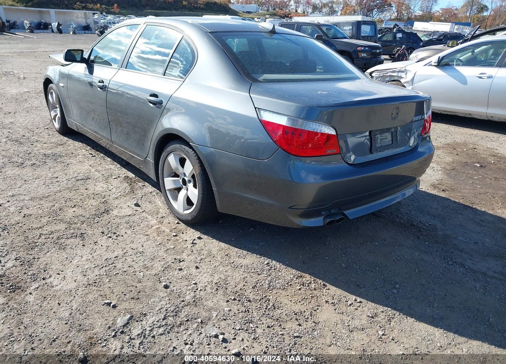 2007 BMW 525XI VIN: WBANF33567CW70428