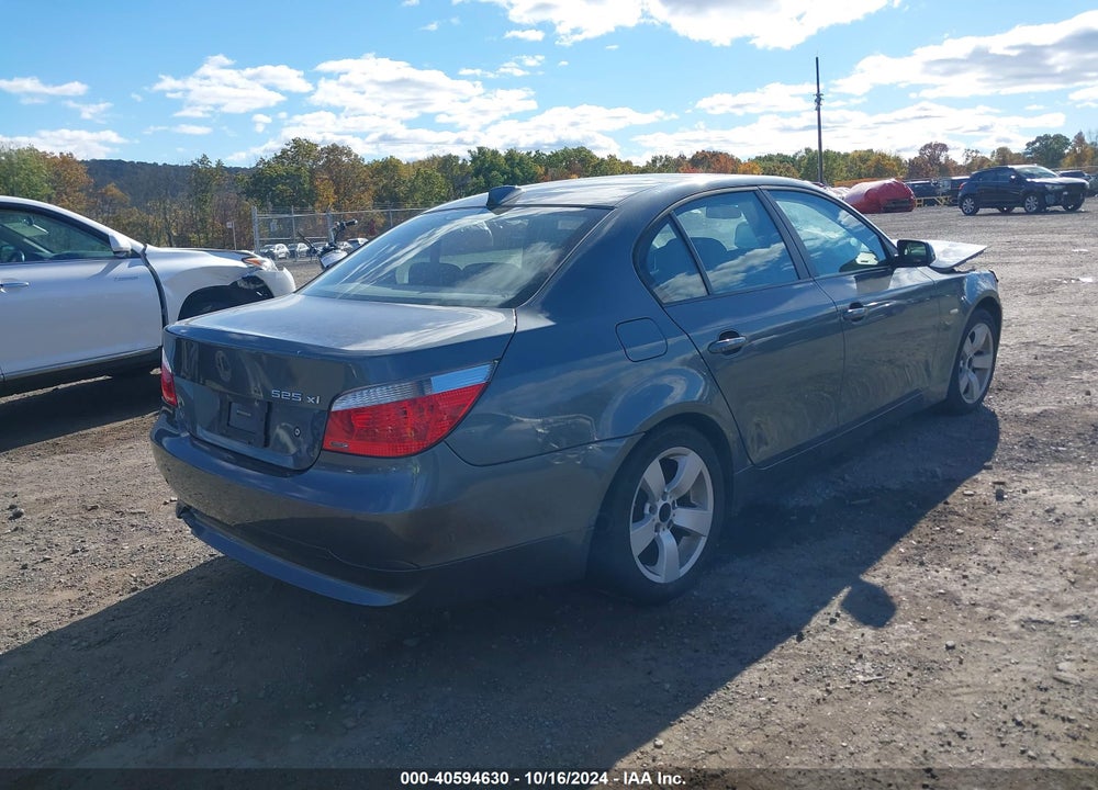 2007 BMW 525XI VIN: WBANF33567CW70428